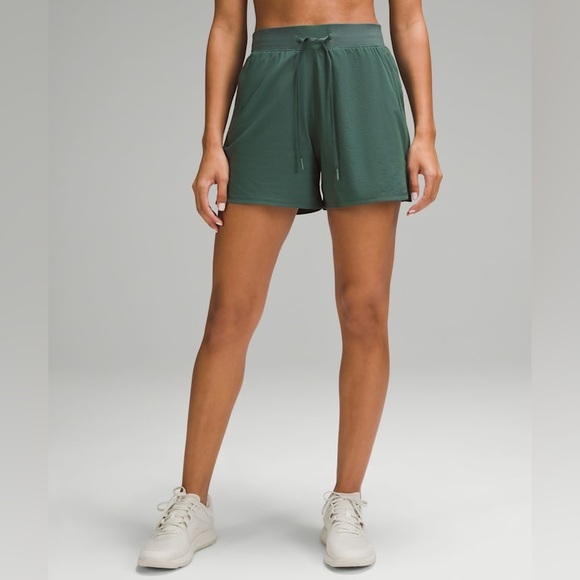 lululemon athletica Pants - Lululemon 
License to Train High-Rise Short 4" -